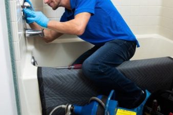 service-debouchage-douche-baignoire